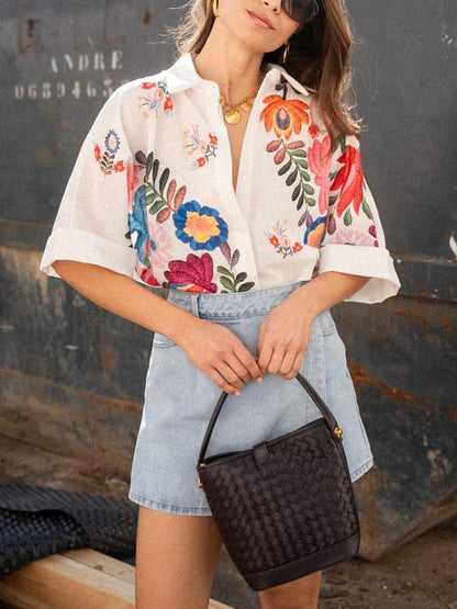 Carla - Bloemenblouse met korte mouwen