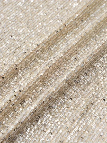 Glamoureuze paillettenjurk met contrast voor onvergetelijke feestavonden