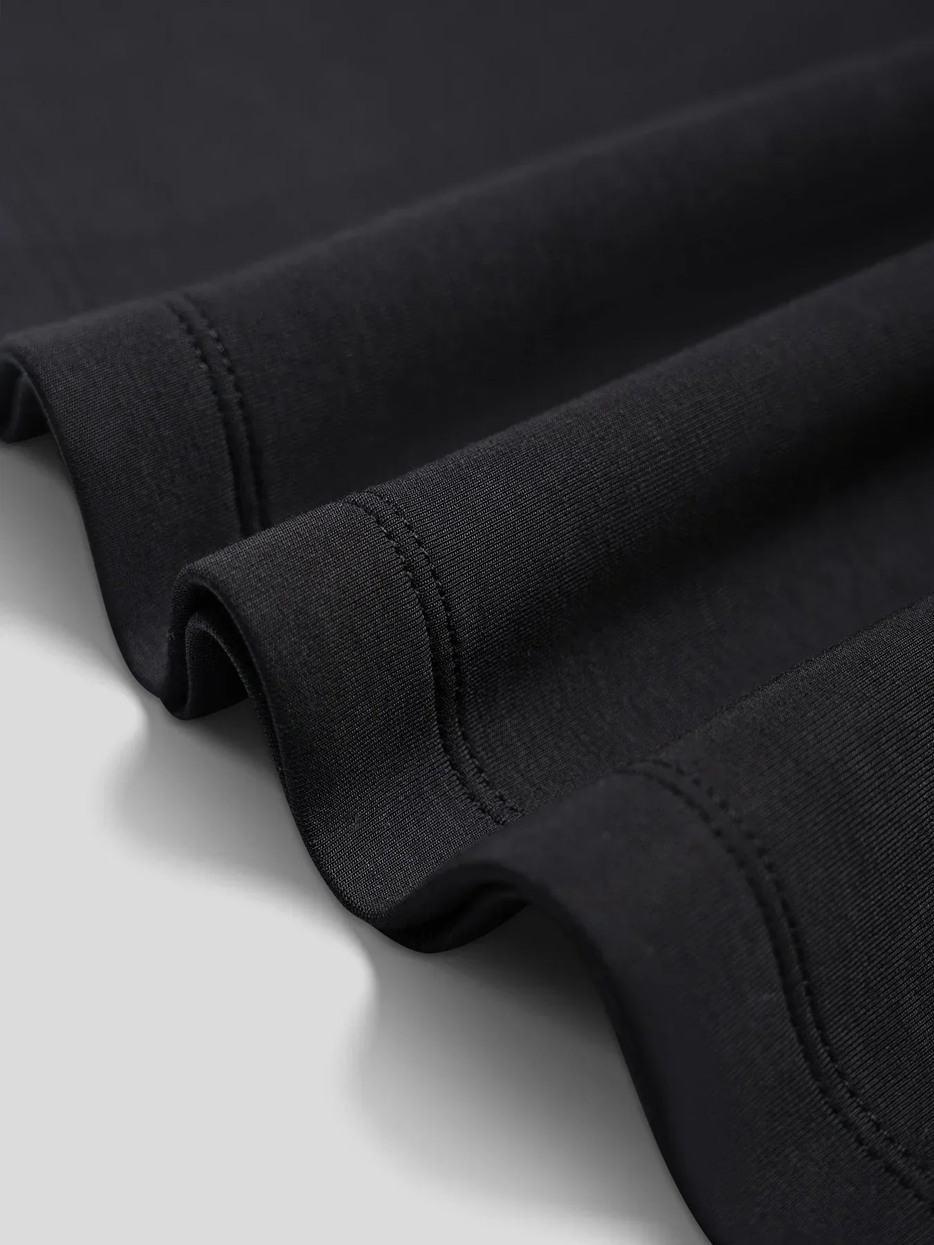 MANUEL - STRAKKE TRUI MET LANGE MOUWEN